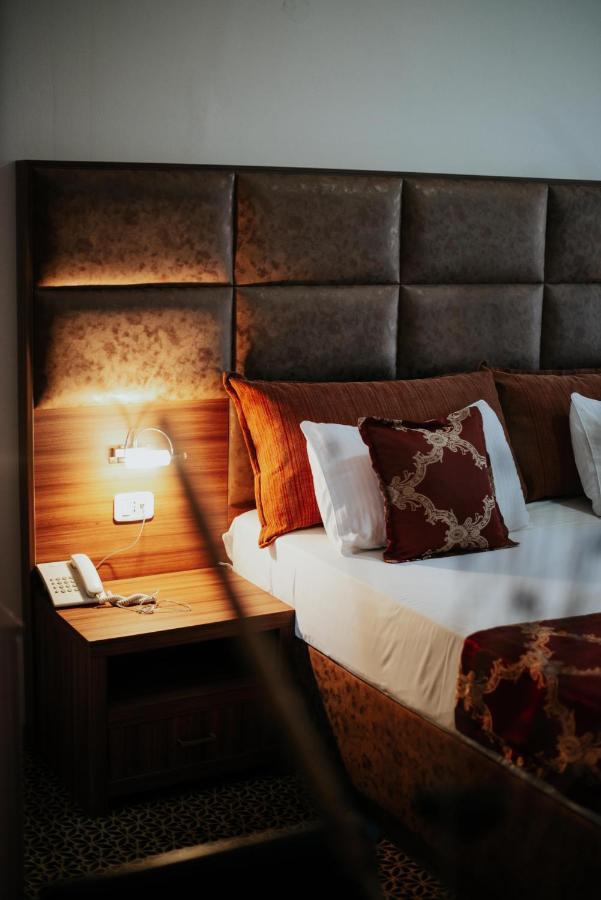 Hotel Lion Ulcinj Eksteriør billede